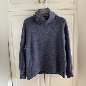 Aritzia Babaton Adichie Sweater